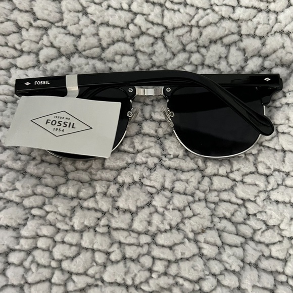 NEW FOSSIL MENS NAVIGATOR BLACK SUNGLASSES - Picture 4 of 7